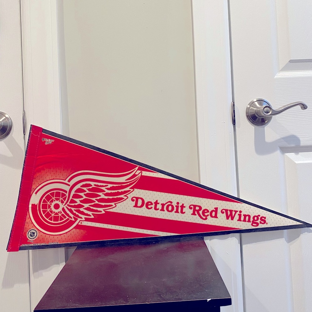 Vintage Detroit Red Wings Pennant
